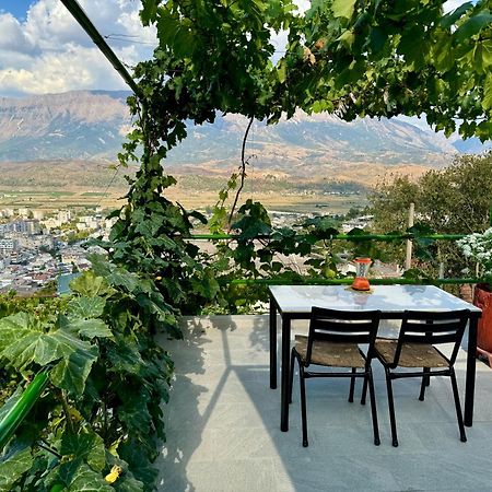 Panoramic View Guest House Gjirokastra Kültér fotó