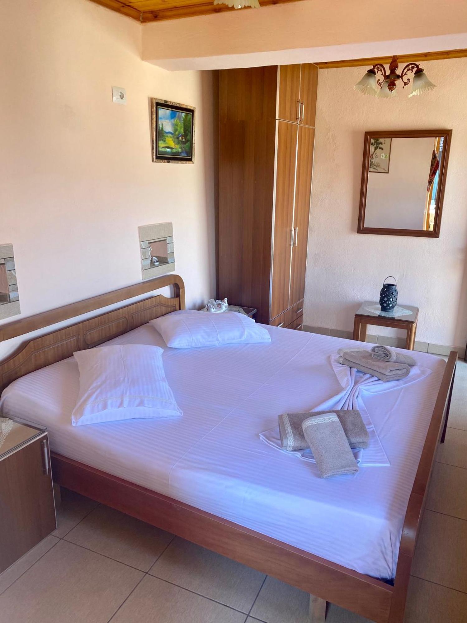 Panoramic View Guest House Gjirokastra Kültér fotó