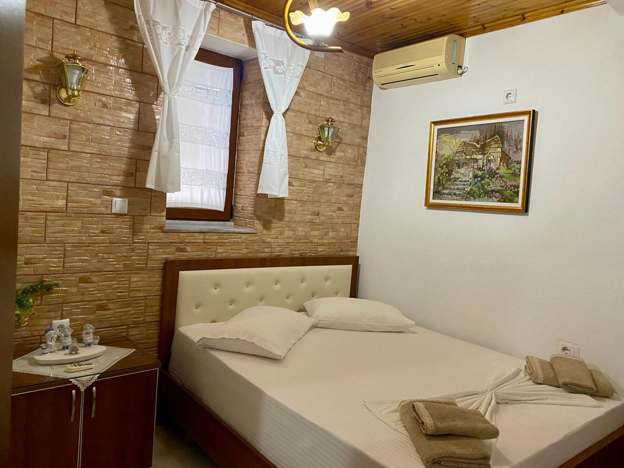 Panoramic View Guest House Gjirokastra Kültér fotó