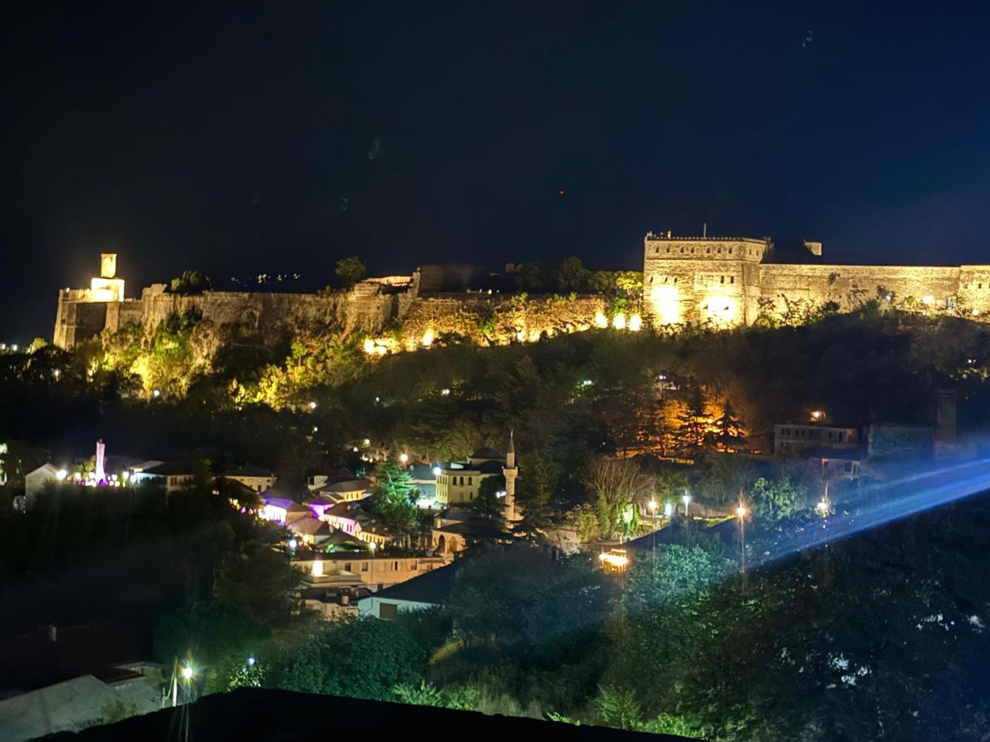 Panoramic View Guest House Gjirokastra Kültér fotó